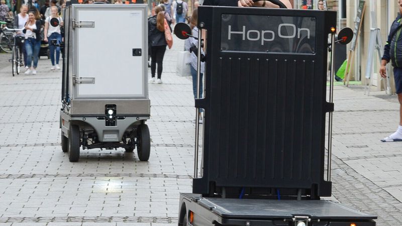 Der „Hop-On“ verfügt ohne zusätzliche Batterie über eine Reichweite von bis zu 50 Kilometern. 