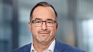 Sascha Schüren, General Manager Deutschland Car-Garantie: „Die Partnerschaft mit Techno ermöglicht es uns, unsere Vertriebskompetenz und unsere bewährten Garantielösungen gezielt in eines der stärksten Autohausnetzwerke Deutschlands einzubringen.“ (Bild: CG Car-Garantie Versicherungs-AG)