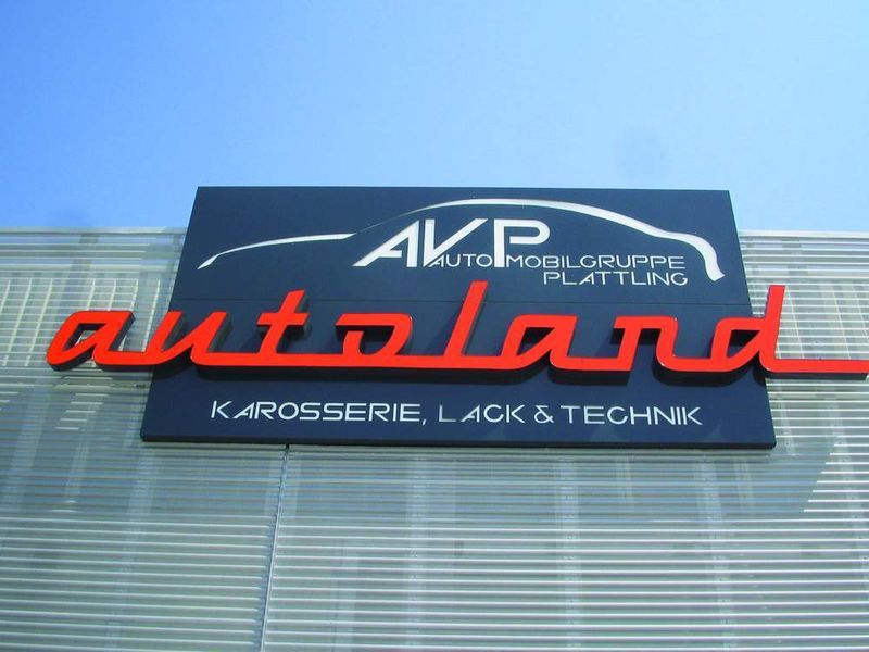 Jüngster Coup der AVP Gruppe: das Ende Juni 2008 ans Netz gegangene AVP Autoland (Archiv: Vogel Business Media)