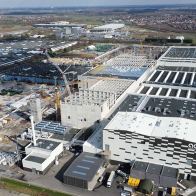 ACC sagt seine Pläne zum Bau von Batteriewerken in Deutschland und Italien ab. Im Bild: Das Batteriewerk des Unternehmens im französischen Billy-Berclau/Douvrin im Frühjahr 2024. (Bild: ACC)