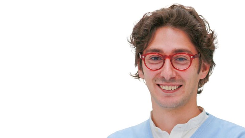 Laut Gabriele Mangiafico von Axis Communications entsteht der eigentliche Mehrwert erst, wenn Kameras betriebliche Zusammenhänge verstehen und nicht nur Bewegungen erfassen.(Bild:  Axis Communications)