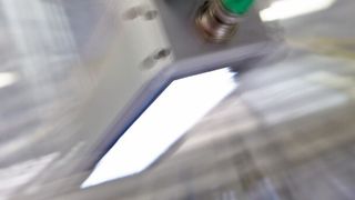 Durch ein verbessertes Beleuchtungskonzept lässt sich signifikant Energie einsparen und die Maschine wird besser ausgeleuchtet. (Bild: Phoenix Contact)