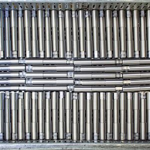 330.000 Antriebswellen stellt Rotec pro Jahr für einen Kunden aus der Automotive-Branche her.(Bild:  Iscar)