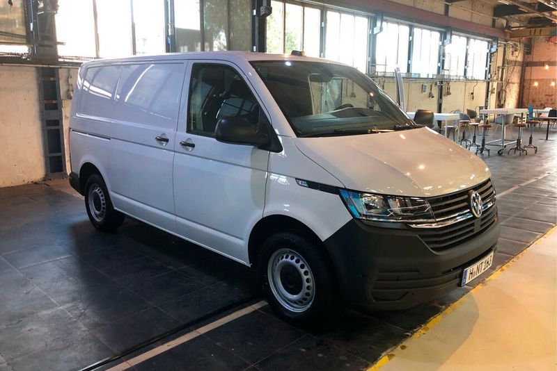 VW hat den T6 zum T6.1 aufgefrischt. Ob als klassischer Transporter, ... (Seyerlein/»kfz-betrieb«)