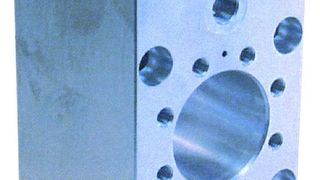 Der Hersteller hebt insbesondere die gute Zerspanbarkeit (sehr guter Spanbruch) der bleifreien Aluminium-Automatenlegierung hervor. Bild: Alu Menziken Extrusion (Archiv: Vogel Business Media)