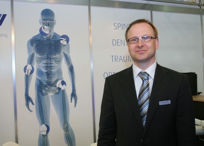Christoph Schlaginhaufen, Technischer Leiter bei Dihawag dem führenden Anbieter von Zerspanungswerkzeugen am ersten Ausstellertag. (Bild: Anne Richter, SMM)