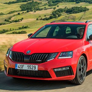 Der 2,0-Liter-Turbobenziner leistet 245 PS – die bislang stärkste Motorisierung für einen Octavia.