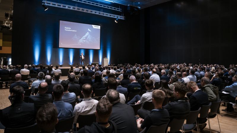Auf der Konferenz werden konkrete Digitalisierungsprojekte sowie innovative Lösungsansätze entlang des gesamten Produktlebenszyklus – von Konstruktion und Simulation bis hin zu Fertigung, IT-Sicherheit und digitale Realität vorgestellt. (Bild:  Inneo)