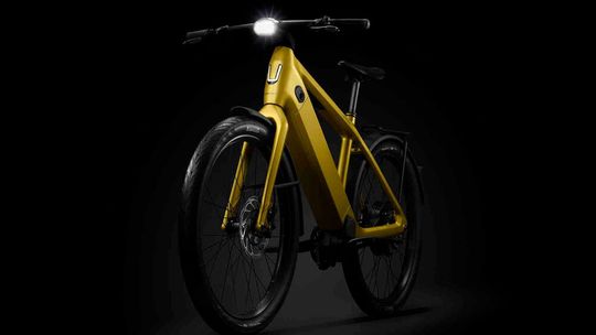 Das Stromer ST7 bietet neben Riesen-Akku und großer Reichweite außerdem noch eine elektrische Pinion-Schaltung. (Bild:  Stromer)