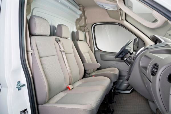 In der Fahrerkabine bietet der Maxus EV80 drei Sitzplätze (Maxus)