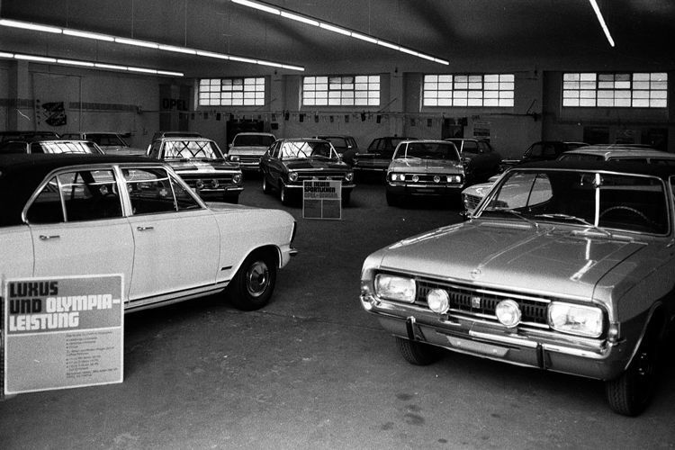 Thüllen-Showroom 1967. (Autohaus Thüllen)