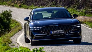 Der Genesis G90 soll der Mercedes S-Klasse oder dem Audi A8 Konkurrenz machen – jetzt auch in Deutschland. (Bild: Genesis)