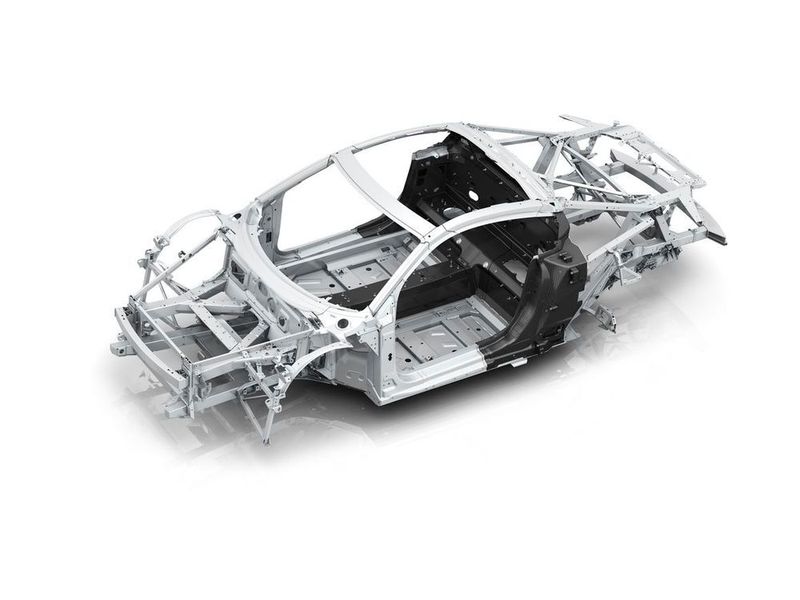 Auch im Automobilbau werden zunehmend leichte Materialien verwendet. (Bild: Audi)