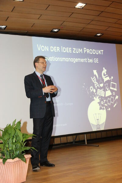 Dr.-Ing. habil. Carlos J. Härtel, Managing Director bei GE Global Research Europe, hebt hervor, dass die Förderung von Synergien wichtig für den Erfolg ist. Die Nutzung von Technologien über Produktgrenzen hinweg solle vorangetrieben werden. (Bild: Finus)