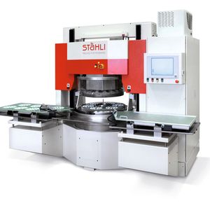 CNC-Flachschleifmaschine Typ DLM 705 von Stähli Läpp Technik.