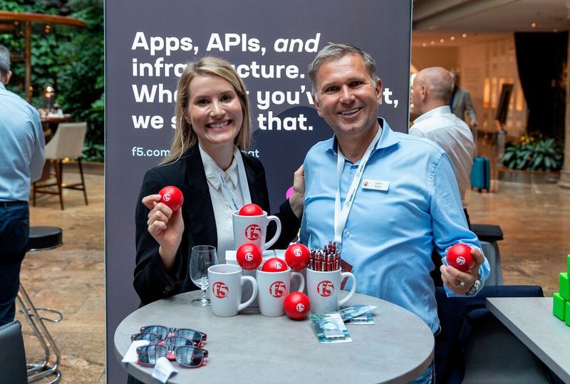 Tech-Insights, Give-Aways und gute Laune am Stand von F5. (Bild: Vogel IT-Akademie)
