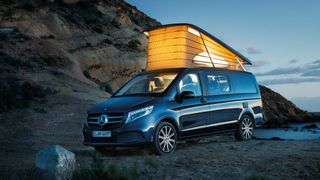 Kunden können über eine neue Online-Plattform unter anderem den Camper-Van Marco Polo mieten. (Bild: Mercedes-Benz)
