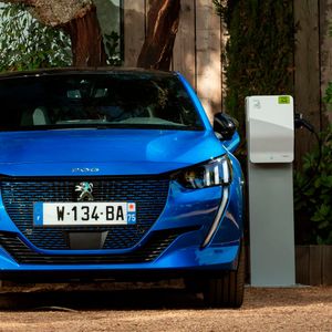 Peugeot elektrifiziert den 208.