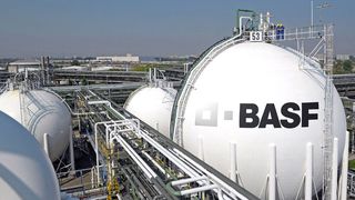 BASF steigt in die Herstellung von grünem Wasserstoff ein! Ein sehr produktiver Elektrolyseur wurde jetzt am Standort Ludwigshafen in Betrieb genommen (Symbolbild) ... (Bild: BASF)