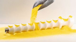 Der Murtfeldt-Kunststoff Original Werkstoff „S“plus+ white ESD vereinbart weißen Werkstoff und Ableitfähigkeit.  (Murtfeldt Kunststoffe)