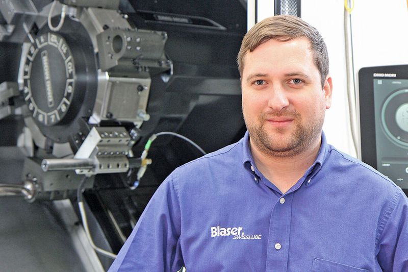 «Je nach Kühlschmierstofftechnologie ergeben sich sehr unterschiedliche Kraftverläufe. Zusammen mit weiteren Messwerkzeugen können wir so die Wirkmechanismen des Kühlschmierstoffes im Zerspanungsprozess genau erfassen», erklärt Manfred Schneeberger, Process Engineering Manager bei der Blaser Swisslube AG.  (Kistler)