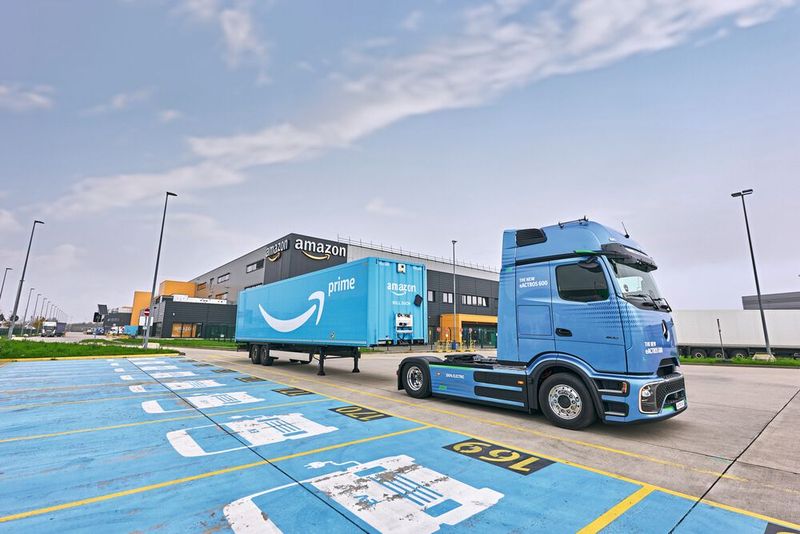 200 vollelektrische eActros 600 kommen bei Amazon im Einsatz. (Amazon)