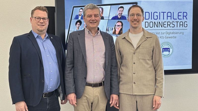 Die Väter des Digitalen Donnerstag in Baden-Württemberg: Carsten Beuß, Jörg von Steinaecker und Daniel Rösch.(Bild:  Kfz-Gewerbe Baden-Württemberg)