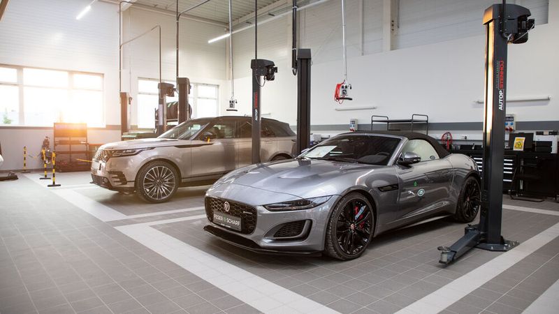 Die moderne Werkstatt verfügt über acht Arbeitsplätze. (Bild: Feser Graf)