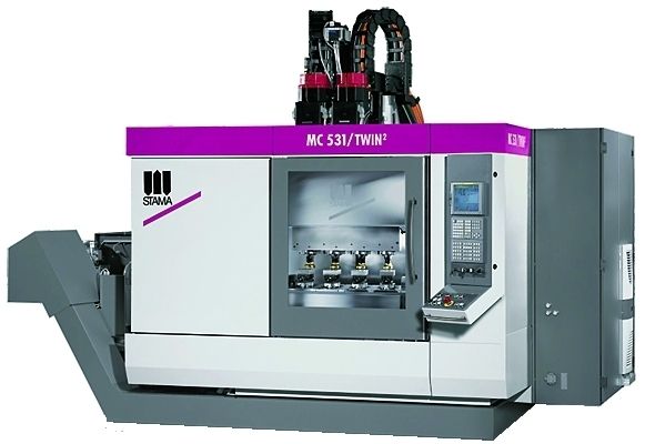 Vier Werkstücke können in einem Arbeitszyklus mit der neuen Stama MC 531-Twin 2 bearbeitet werden. Der Hersteller zeigt den neuen Vierspndler auf der Metav. Bilder: Stama (Archiv: Vogel Business Media)