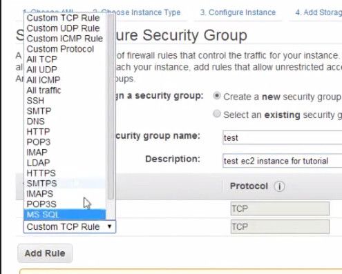 Abb. 7: Firewall-Regeln für den Zugriff lassen sich bereits beim Erstellen von neuen Servern definieren. (Bild: Amazon Web Services)