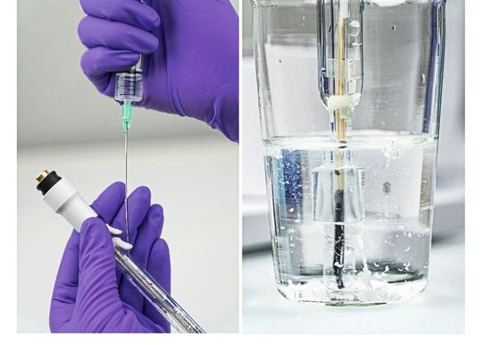 This double reference electrolyte system enables you to obtain accurate and stable pH readings without the risk of sensor clogging, resulting in improved control over the manufacturing process.(Source:  Mettler Toledo)