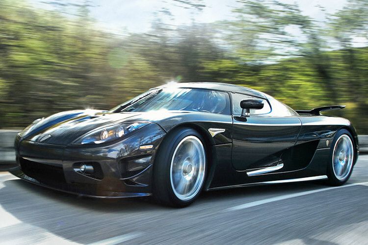 Wenn Geld keine Rolle spielt, dann ist der limitierte Koenigsegg CCXR ein nettes Geschenk. (Foto: Darios)