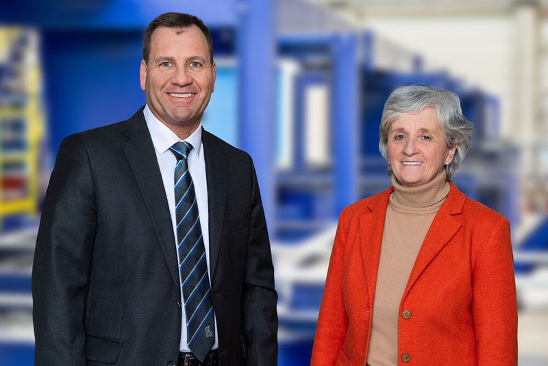 Am 1. März wurde René Zboralski neuer Geschäftsführer bei Borbet. Rechts im Bild: Margot Borbet. (Borbet)