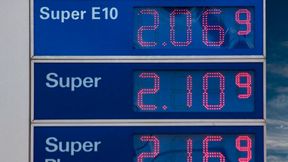 Die Kraftstoffpreise bleiben hoch, die Konsumstimmung ist im freien Fall. (Bild: frei lizenziert/mit Google Gemini bearbeitet)