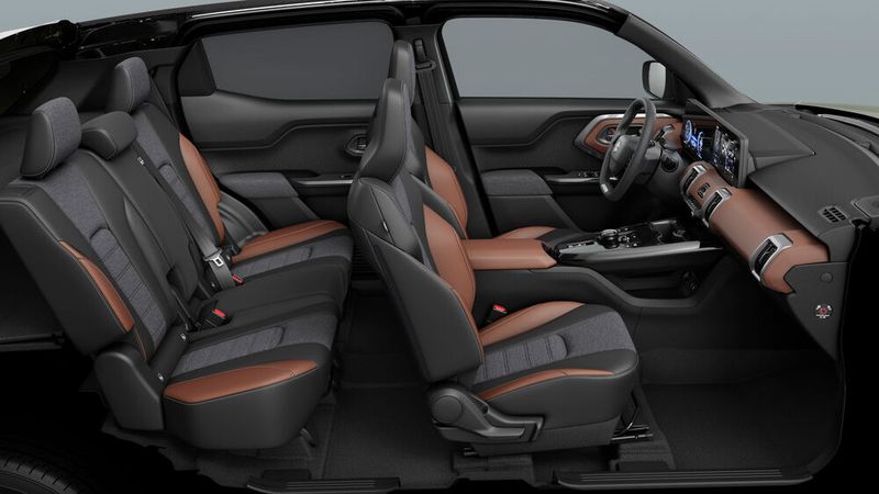 Auf 4,28 Meter Länge, 1,8 Meter Breite und 1,64 Meter Höhe bietet der E-Vitara Platz für fünf Personen, die vor allem von dem um 20 Zentimeter längeren Radstand (2,7 Meter) profitieren.  (Bild: Suzuki)