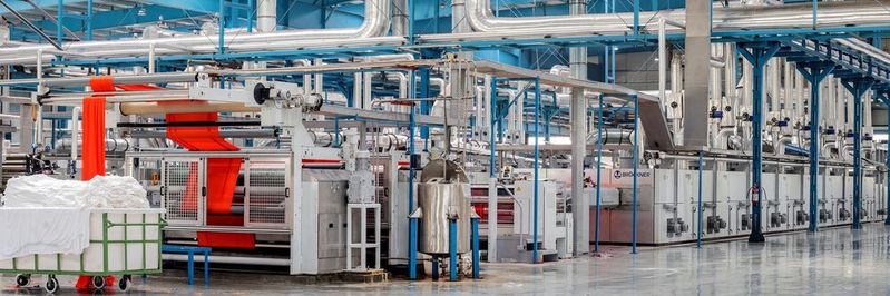 Mit Servitization stehen der Fertigungsindustrie flexible Abonnement-Modelle zum Mieten von Produktionsanlagen zur Verfügung.(Bild:  frei lizenziert / Unsplash)