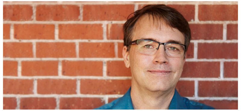 Auch für seine herausragende Erfindung ausgezeichnet wurde Chris Casilli, der eine Software für smarte Gebäude entwickelte. Sie bindet ältere, nicht IoT-fähige Geräte in die Kommunikation über das Internet der Dinge ein – eine essenzielle Voraussetzung für moderne, smarte Gebäude.  (Siemens)