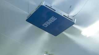 Der Luftbefeuchter vom Typ TurboFogNeo 8 für die Deckenmontage. (Bild: Draabe)