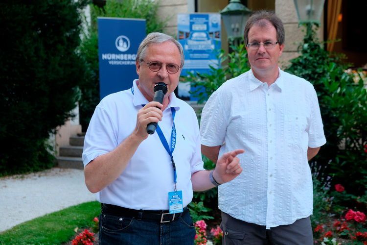 Können auf eine klasse Rallye zurückblicken: Ehrenobermeister Hans Medele (li.) und Geschäftsführer Andreas Brachen, beide Kfz-Innung München-Oberbayern.  (Zietz/»kfz-betrieb«)