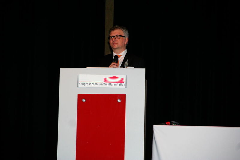 Gerhard Hoffmann ist Geschäfsführer der Schneidforum Consulting, die den ersten deutschen Schneidkongress veranstaltet hat. Er fordert „mehr Respekt für das Schneiden“. (Bild: Finus)