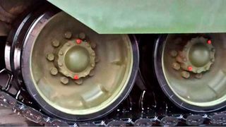 Fester auf dem Boden! Der Bundesverband der Deutschen Sicherheits- und Verteidigungsindustrie (BDSV) informiert über einen bisher nie dagewesenen Mitgliederzulauf. Wie man regsitriert, kommen viele Neue aus der Autombilbranche, um sich ihre Zukunft mithilfe des Militärbereichs zu sichern. (Bild: Tankoforce)