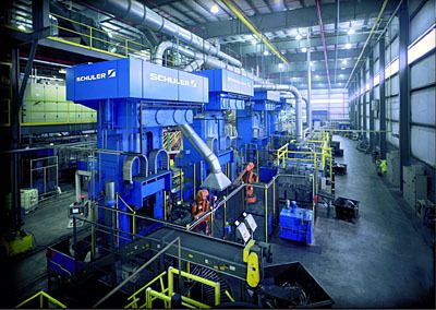 Bild 13: Hydraulische Schmiedepresse für Aluminiumfelgen. (Archiv: Vogel Business Media)