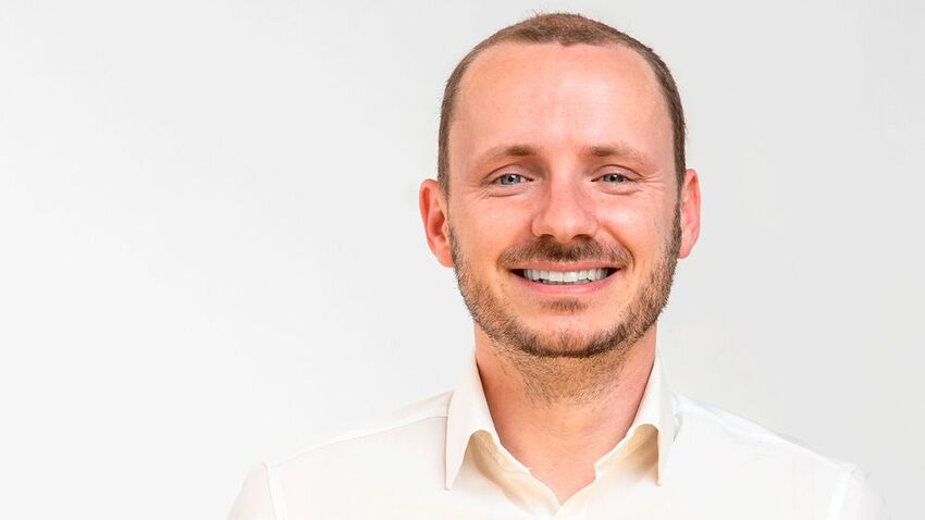 Der Autor: Dr. Sebastian Heger ist Head of Connected Devices and R&amp;D bei der Tresmo GmbH. (Bild: Tresmo)