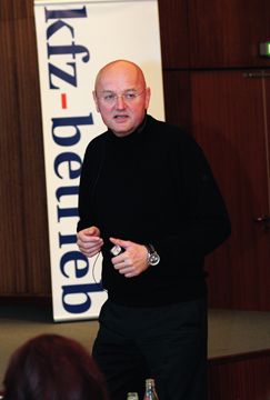 Mit seinen Thesen zog Hermann Wilkes die Zuhörerinnen in seinen Bann. (Archiv: Vogel Business Media)