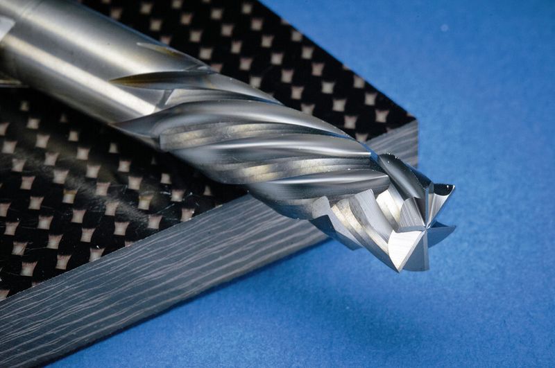 Ob unbeschichtet oder mit der speziellen Diamantbeschichtung Di-NAMTE ausgerüstet – HM-Kompressionsfräser der Serie CCR (Carbon-Fiber Composite Router) sind optimal zur Bearbeitung von Verbundwerkstoffen ausgelegt. (Bild: SGS Tool)