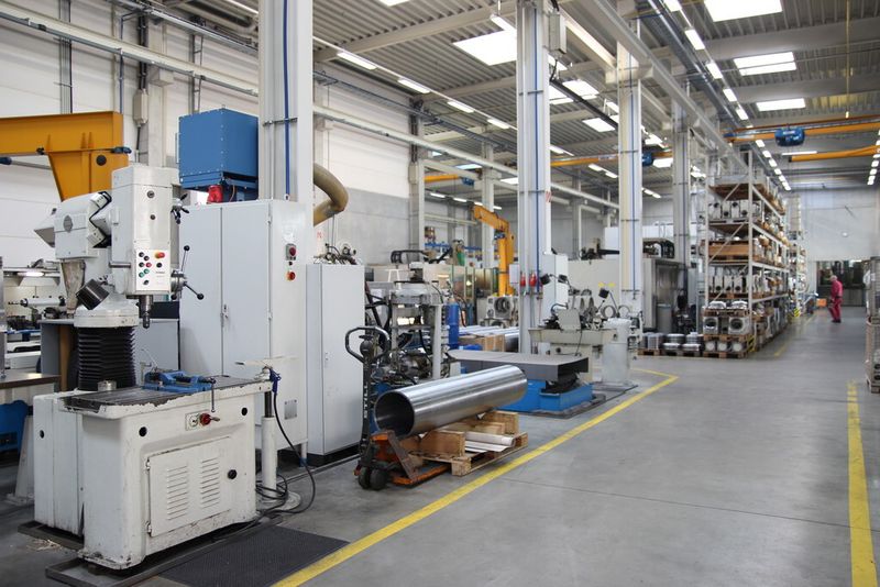 Betriebsbesichtigung Kroenert GmbH & Co. KG und ZAE Antriebssysteme (Bild: Königsreuther)