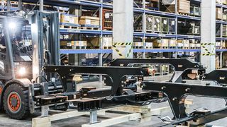 Kontraktlogistik gilt allgemein als die hohe Kunst der logistischen Dienstleistungen. (DB Schenker)