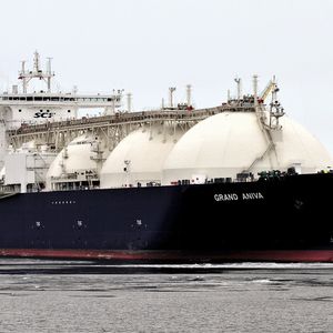 On course for success: The Russian LNG carrier Grand Aniva carries gas from Sakhalin to Japan. Laboratory Information Management Systems (LIMS) help companies to comply with regulations and boost productivity.
