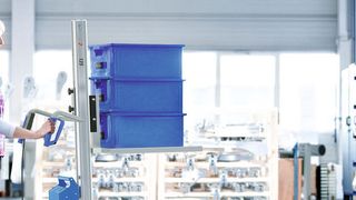 Eine von vielen Möglichkeiten: der „lift2move“ als handgeführtes Transportmittel für Stapelboxen. (EXPRESSO)