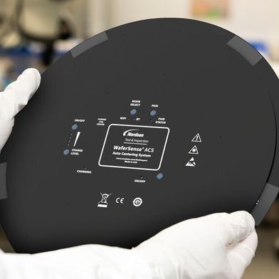 Da die Messung unter realen Prozessbedingungen einschließlich Vakuum erfolgt, liefern Systeme wie der WaferSense ACS laut Vijay ein genaueres Bild vom tatsächlichen Verhalten der Anlage, ohne die Prozessintegrität zu beeinträchtigen. (Bild: Nordson Test & Inspection )
